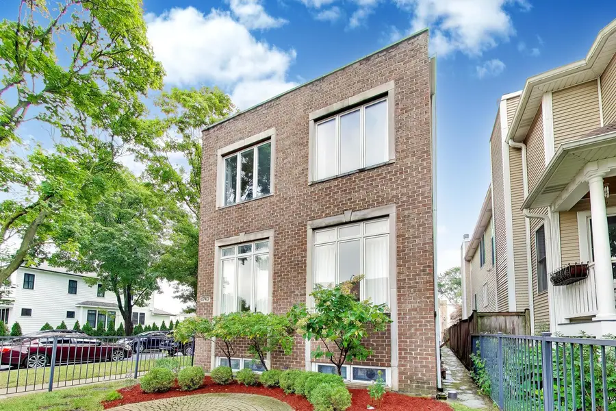 6743 N Oliphant Avenue, Chicago, IL 60631 - #2