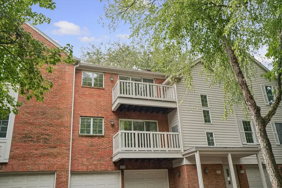 921B Cheshire Drive #B, Champaign, IL 61821 - #3