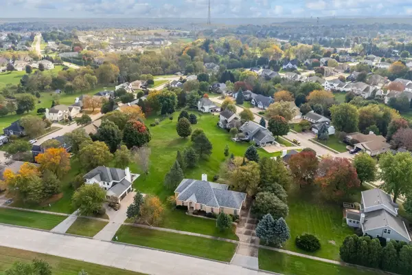 5673 18th Street, Bettendorf, IA 52722