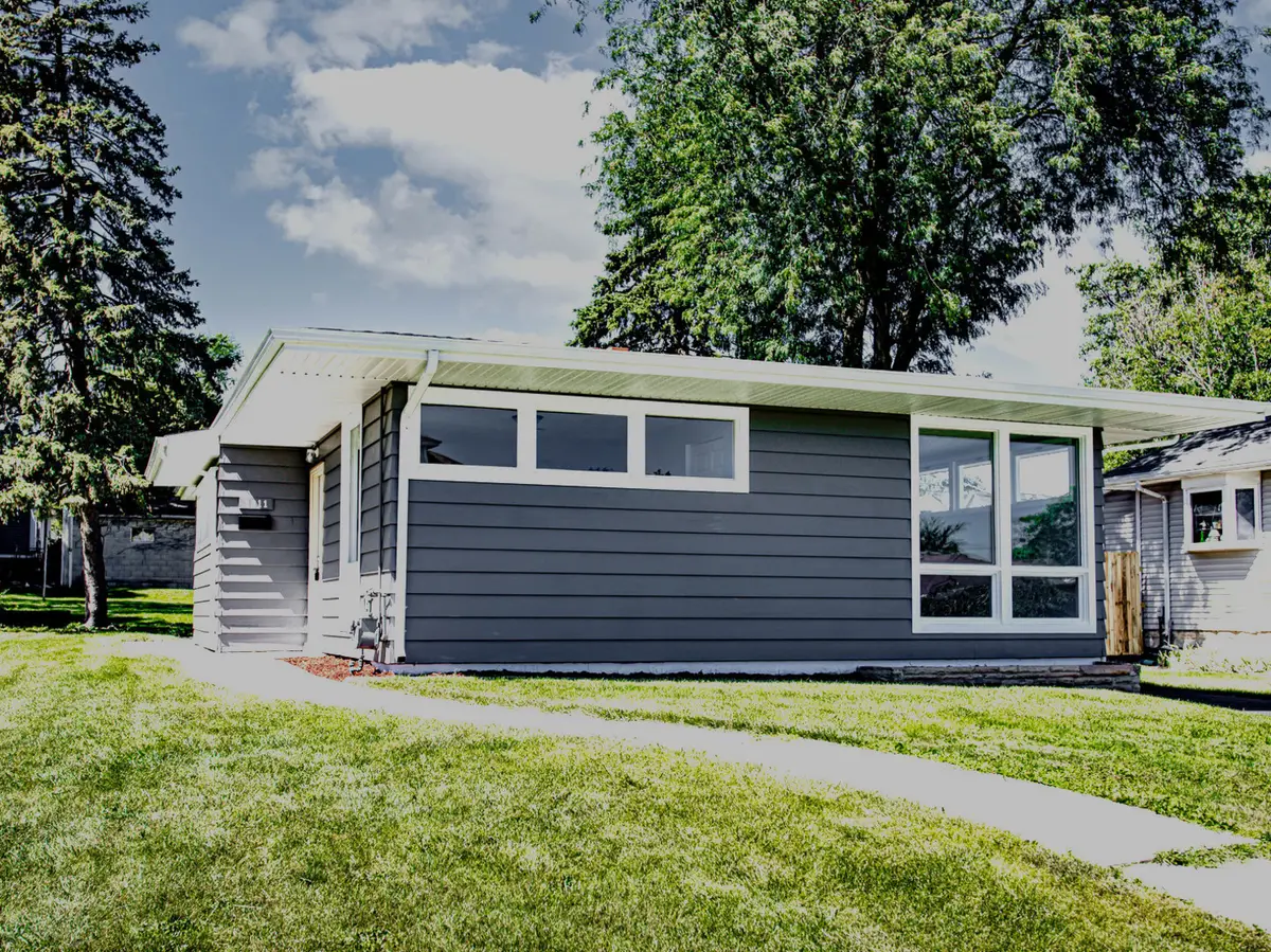 1911 N Hickory Street, Crest Hill, IL 60403 - #1