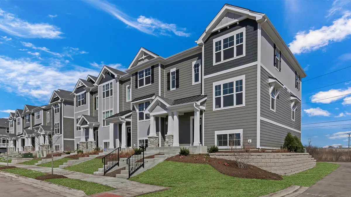 2042 Yellowstone Boulevard, Mundelein, IL 60060 - #1