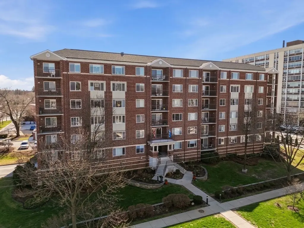 31 E Grove Street #201, Lombard, IL 60148 - #1