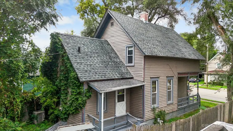 679 Villa Street, Elgin, IL 60120 - #3