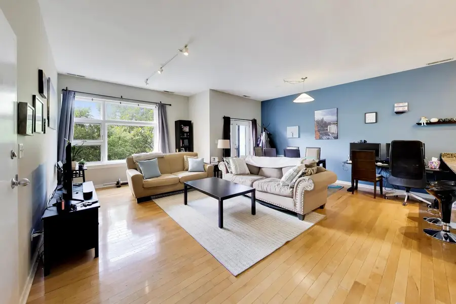 3735 N Wolcott Avenue #11, Chicago, IL 60613 - #2