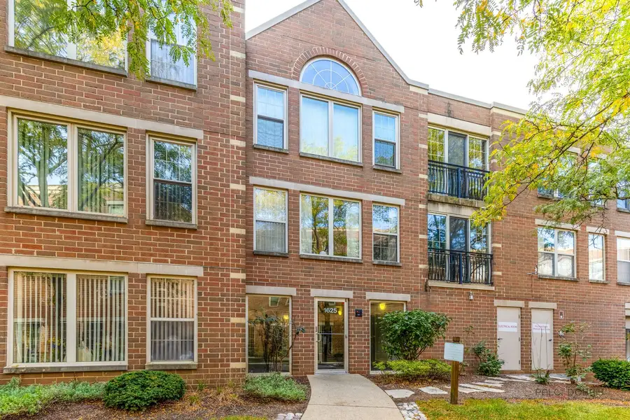 1625 Glenview Road #306, Glenview, IL 60025 - #2