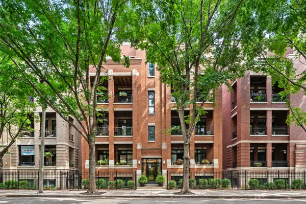 679 N Peoria Street #4S, Chicago, IL 60642