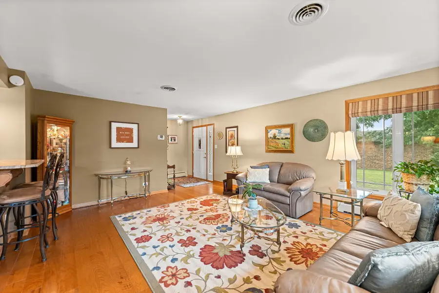 12449 S Mcvickers Avenue, Palos Heights, IL 60463 - #3