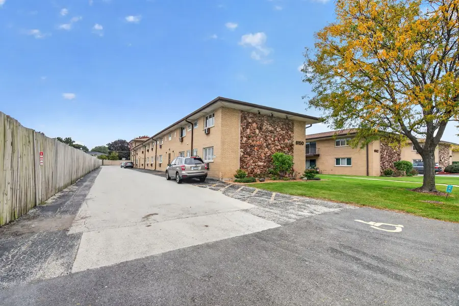 6150 S Kensington Avenue #101c, Countryside, IL 60525 - #2