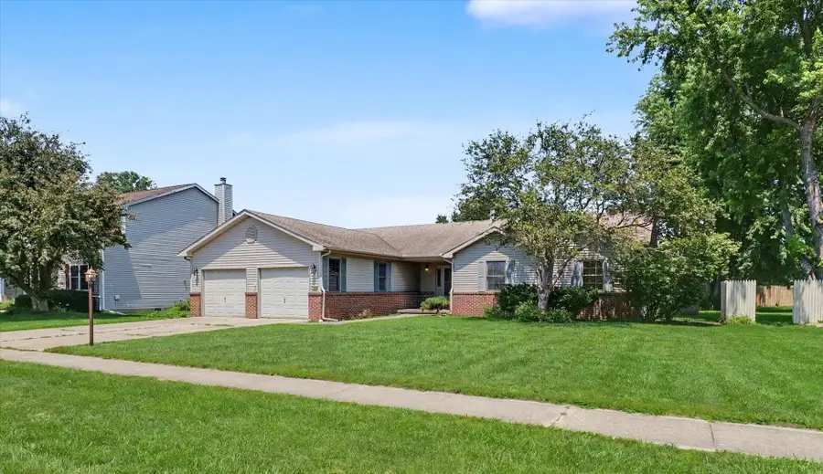 808 E Marshall Street, Tolono, IL 61880 - #2