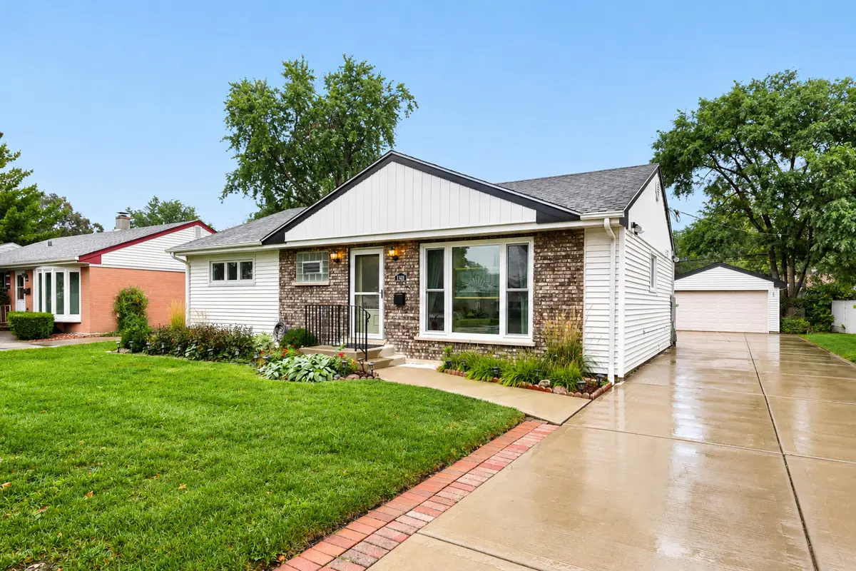 1301 S 2nd Avenue, Des Plaines, IL 60018 - #1