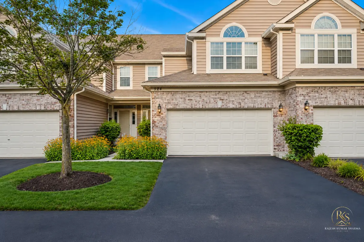 924 Havenshire Court #924, Naperville, IL 60565 - #1