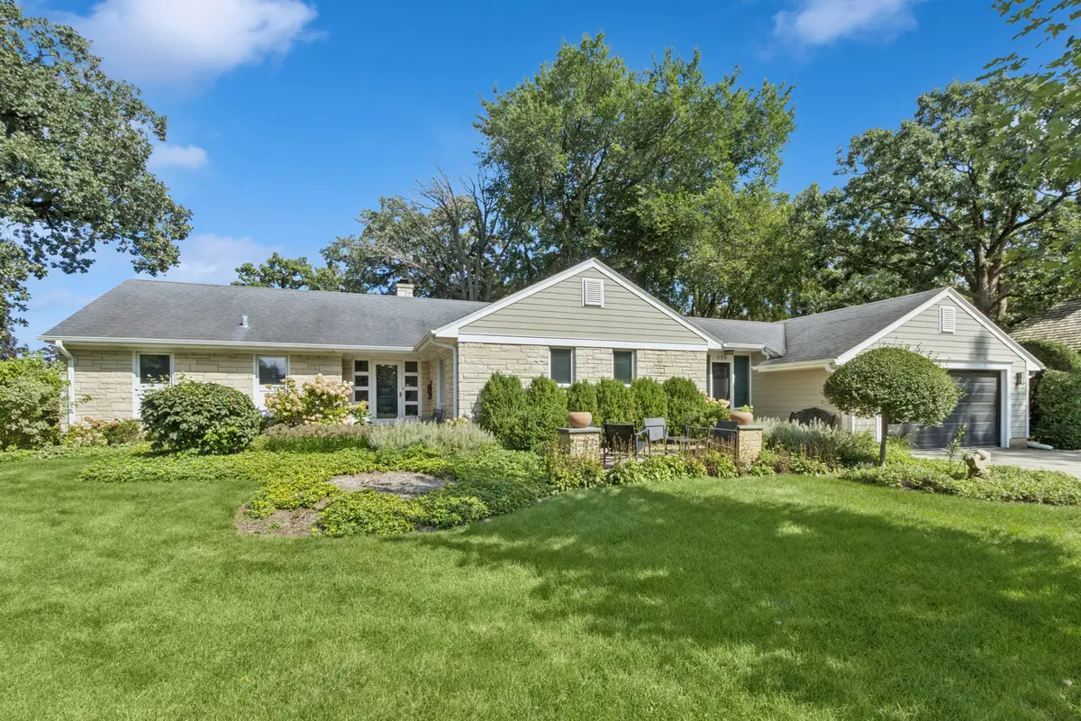 350 Homewood Avenue, Libertyville, IL 60048 - #1