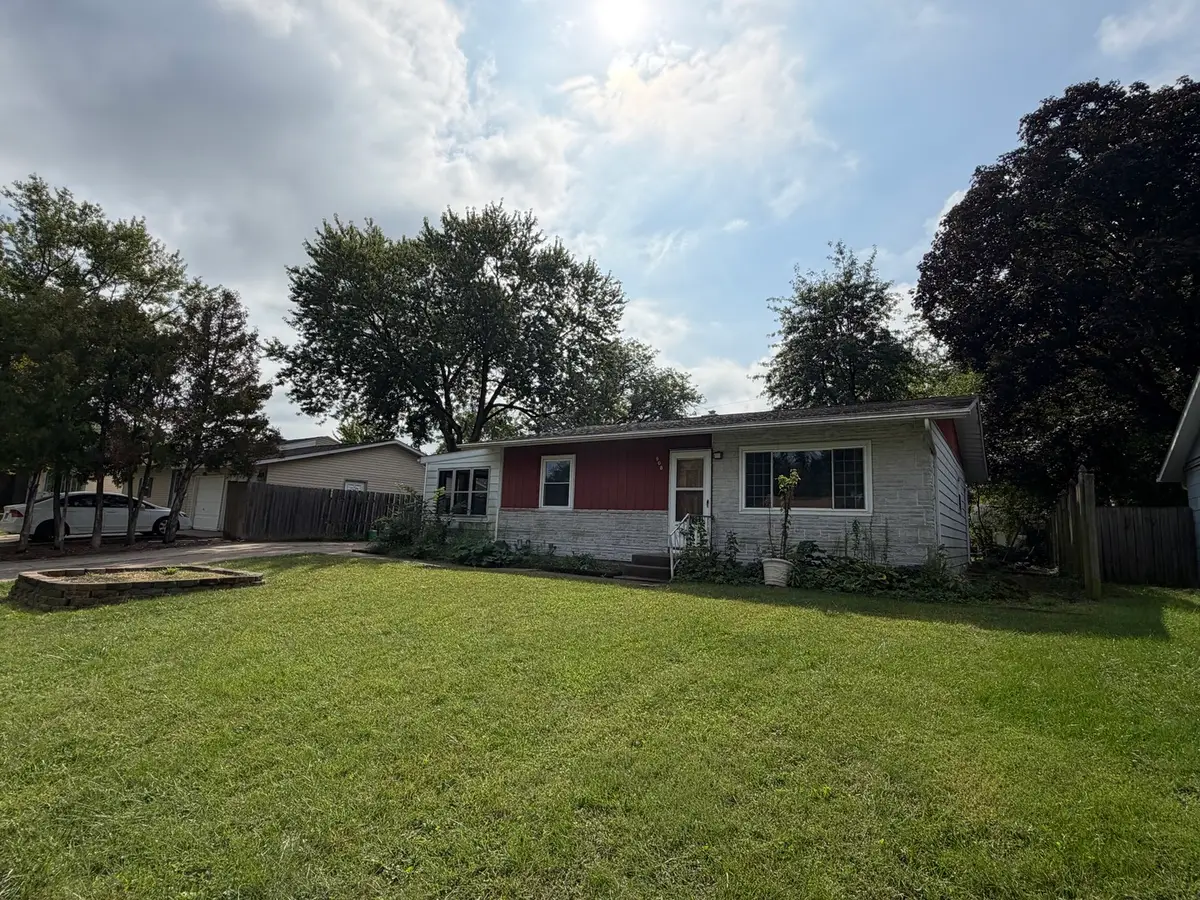 908 37th Avenue, East Moline, IL 61244 - #1