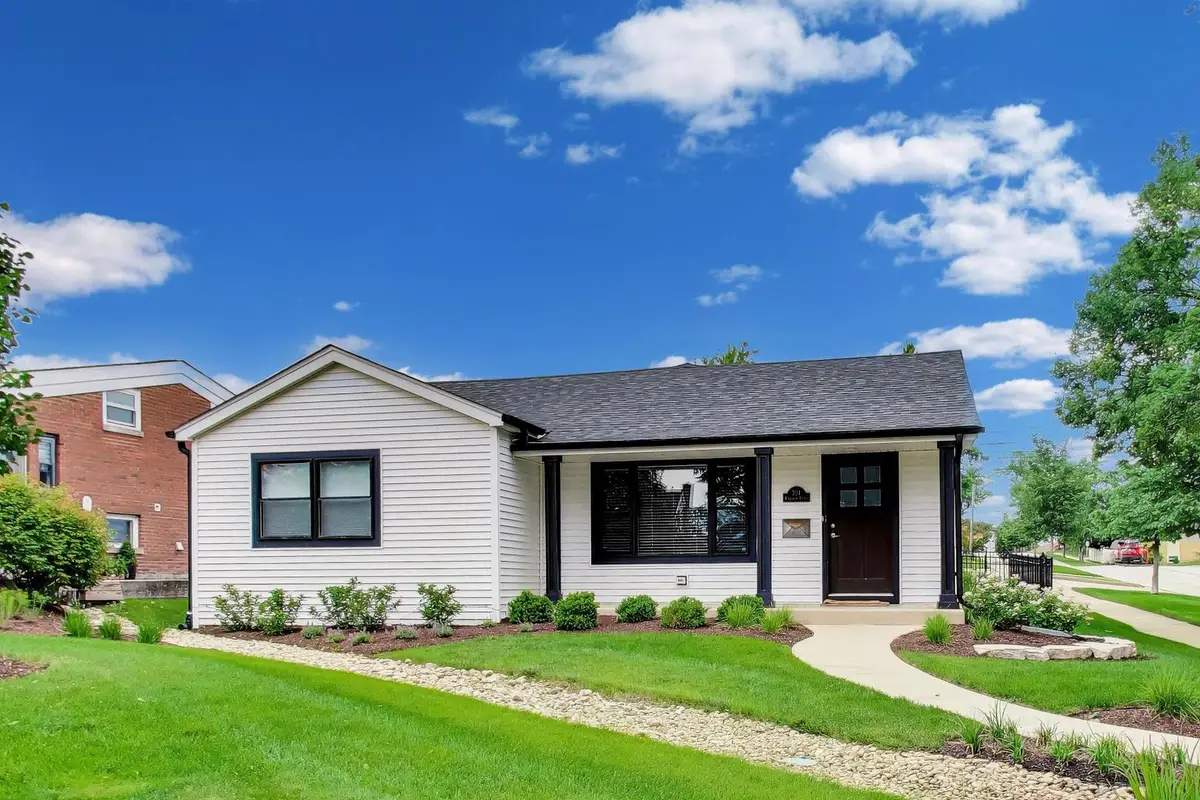 304 W Graham Avenue, Lombard, IL 60148 - #1