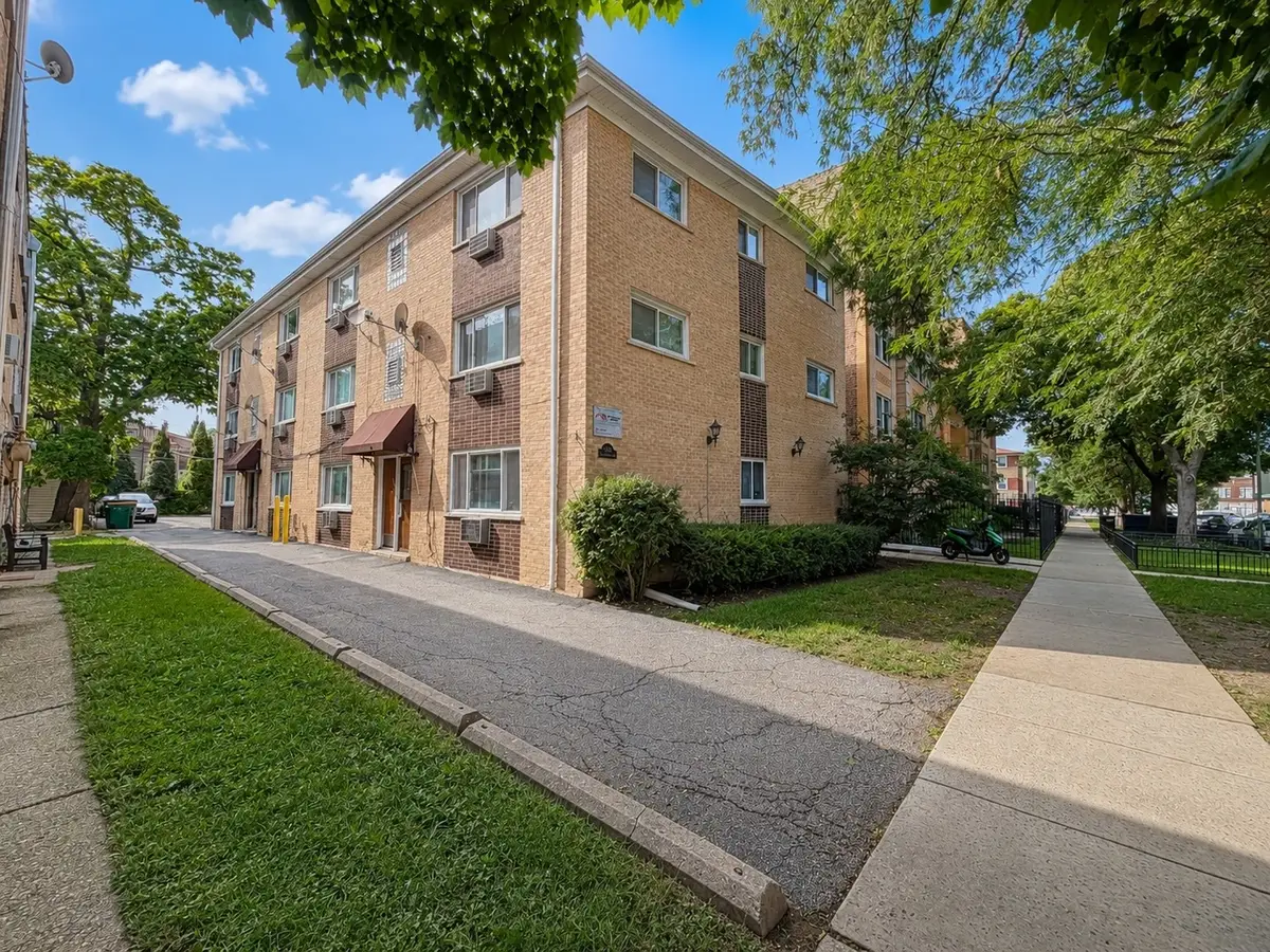 4306 N Keystone Avenue #303, Chicago, IL 60641 - #1
