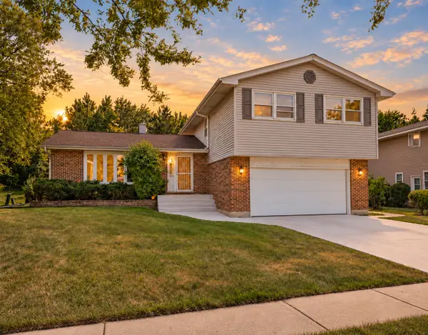 1727 Roosa Lane, Elk Grove Village, IL 60007