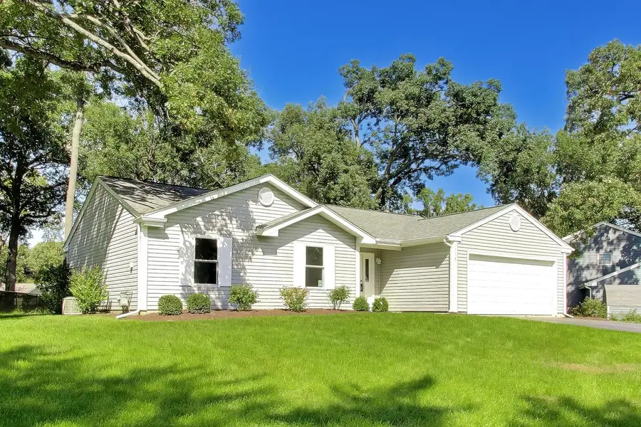 738 Dartmouth Drive, Island Lake, IL 60042 - #2