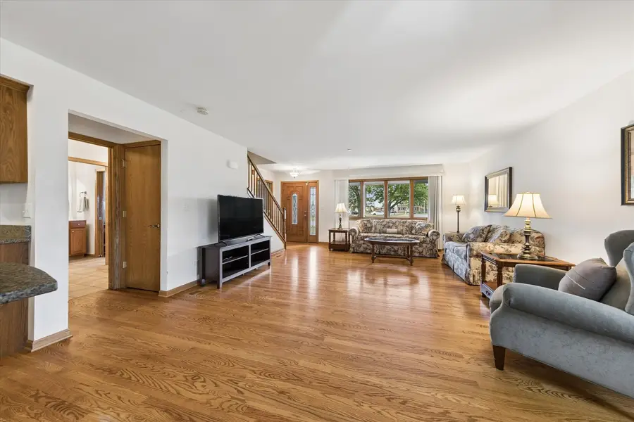 7024 Garden Lane, Bridgeview, IL 60455 - #3