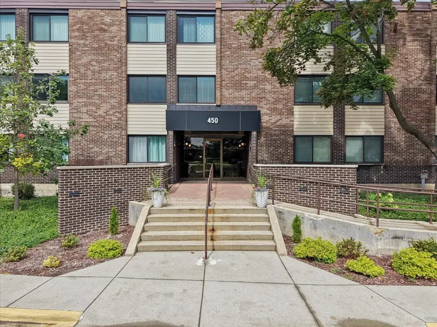 450 Raintree Court #2K, Glen Ellyn, IL 60137 - #2