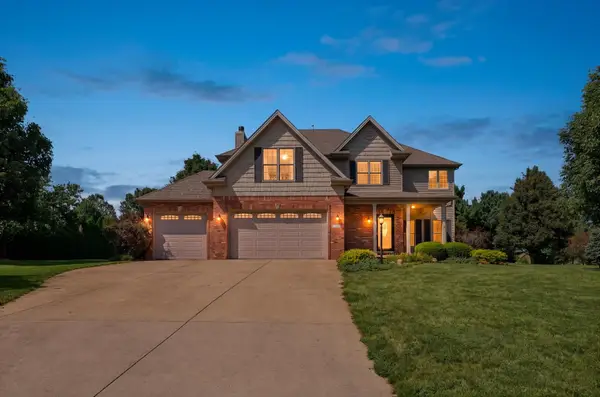 30 Long Grove Drive, Monticello, IL 61856