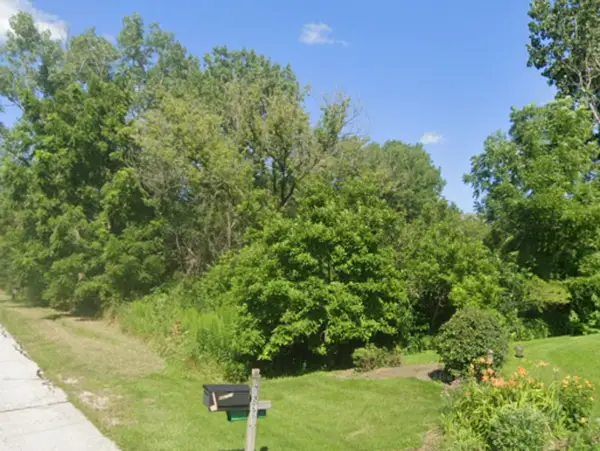 28601 N Monroe Street, Wauconda, IL 60084