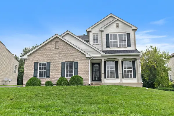 2118 Preswick Lane, Woodstock, IL 60098
