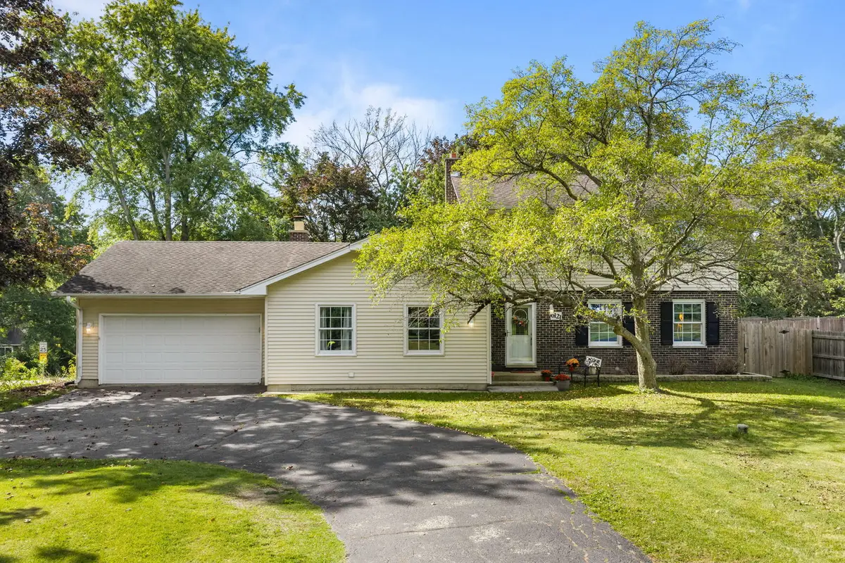 6121 Sands Road, Crystal Lake, IL 60014 - #1