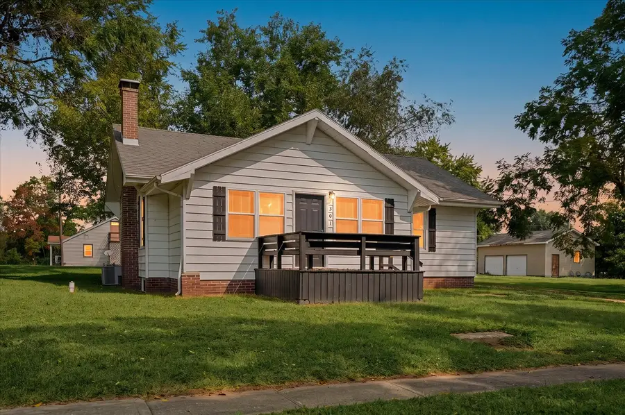 301 Clark Street, Georgetown, IL 61846 - #2