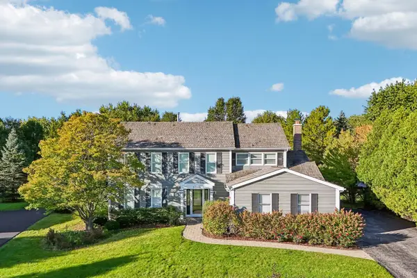17945 W Pond Ridge Circle, Gurnee, IL 60031