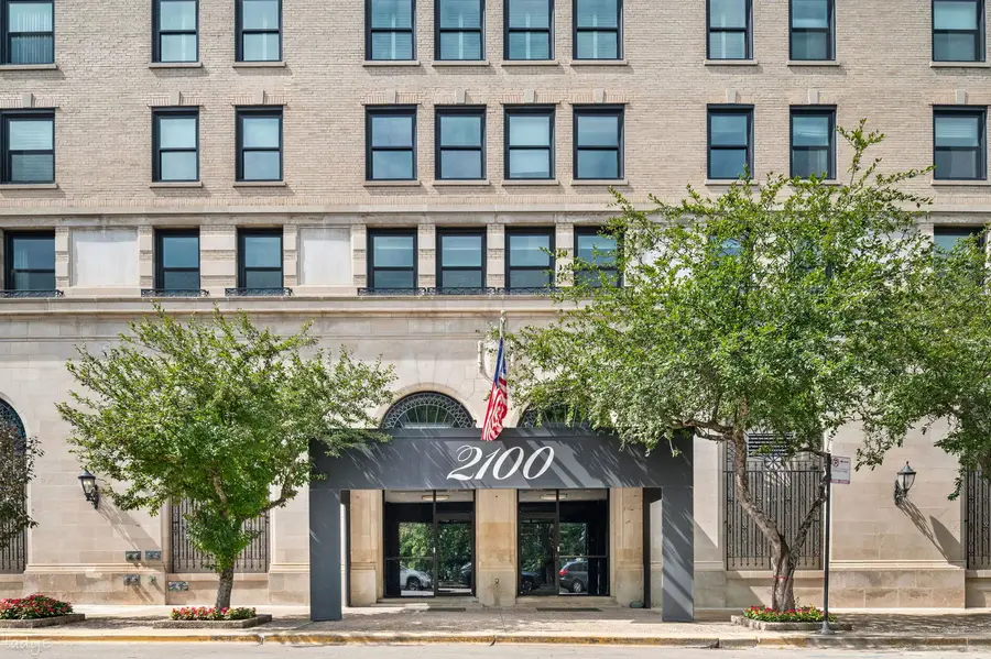 2100 N Lincoln Park West #3ES, Chicago, IL 60614 - #2