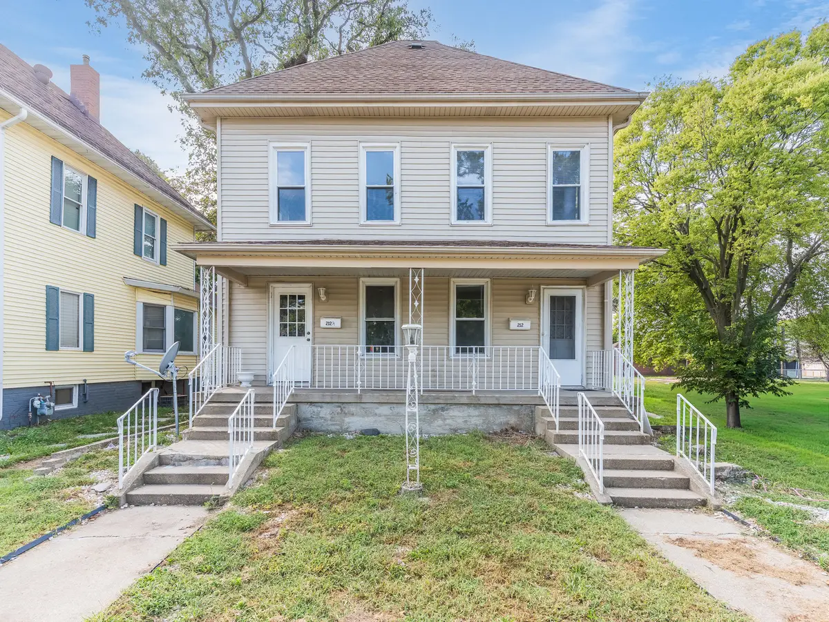 212 S Park Street, Streator, IL 61364 - #1