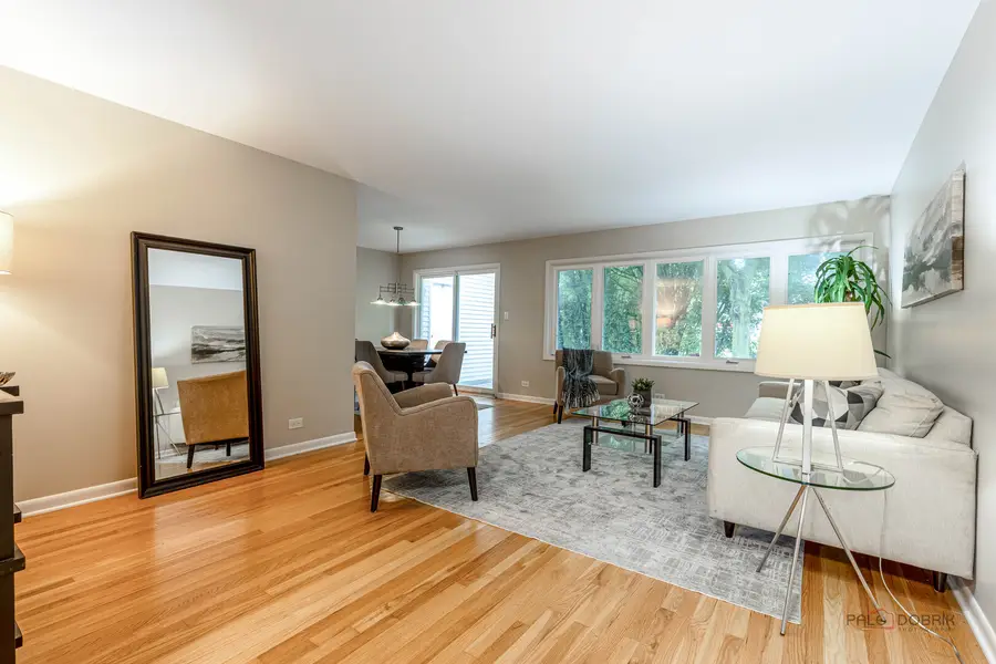 216 Valley View Court, Wilmette, IL 60091 - #2