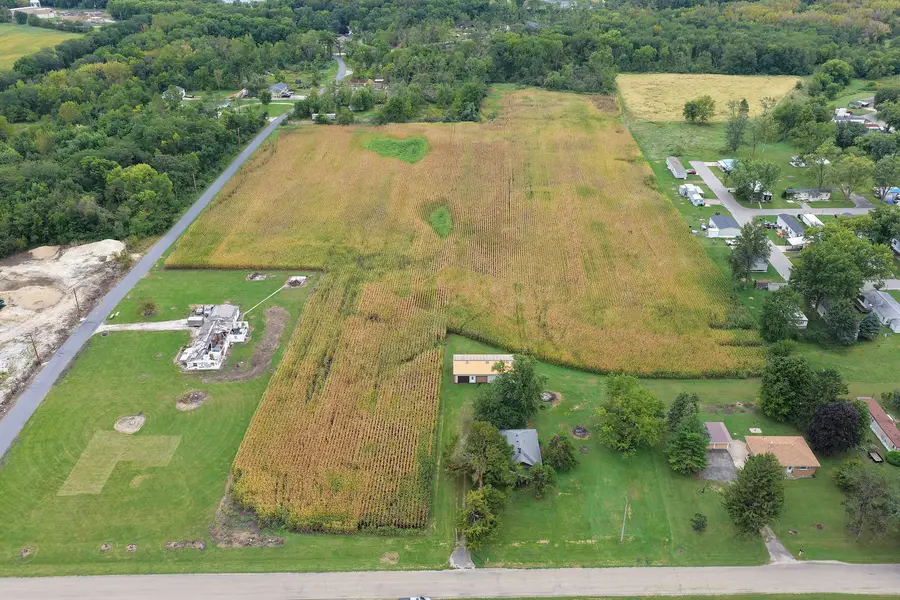 1003 E Livingston Road, Streator, IL 61364 - #2