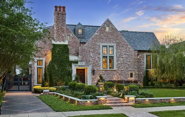 2158 Chilton Road, Houston,  77019