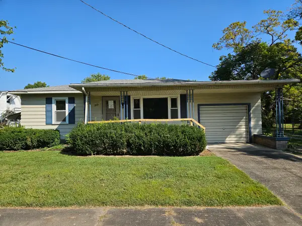 305 Fife Street, Carrier Mills, IL 62917