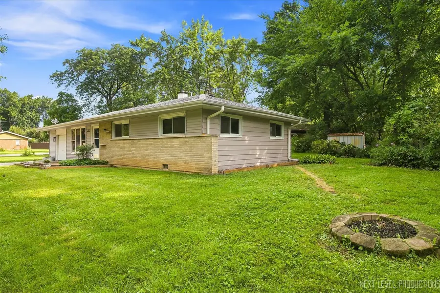 557 Willard Avenue, Elgin, IL 60120 - #3