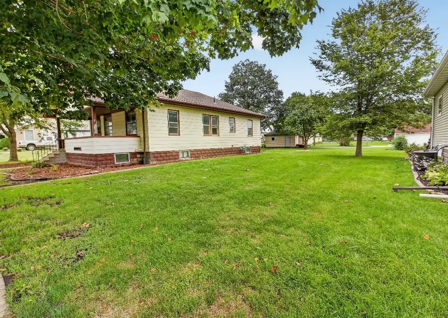 106 Hall Avenue, Lowden, IA 52255 - #3