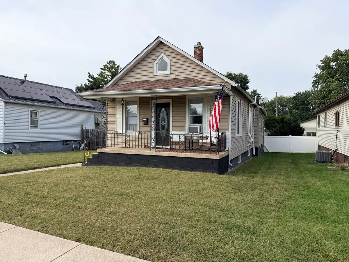 514 W Erie Street, Spring Valley, IL 61362 - #1