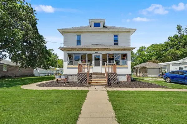 422 N 2nd Street, Cissna Park, IL 60924