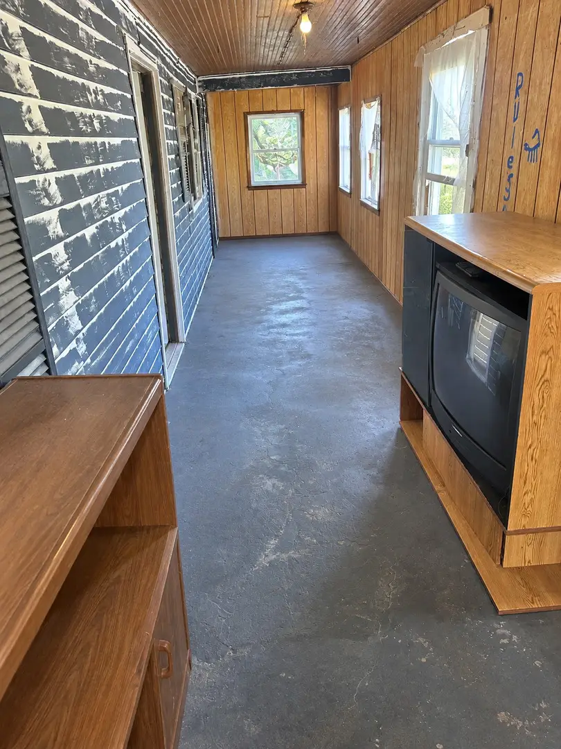 341 Mclean Street, Rosiclare, IL 62982 - #3