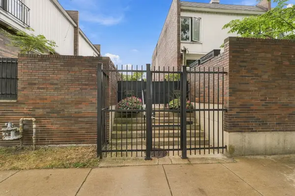 Address Withheld By Seller, Chicago, IL 60615