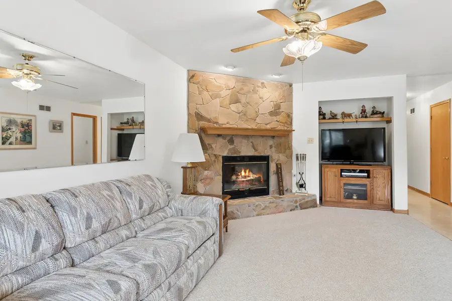 11239 S Avon Avenue, Alsip, IL 60803 - #3