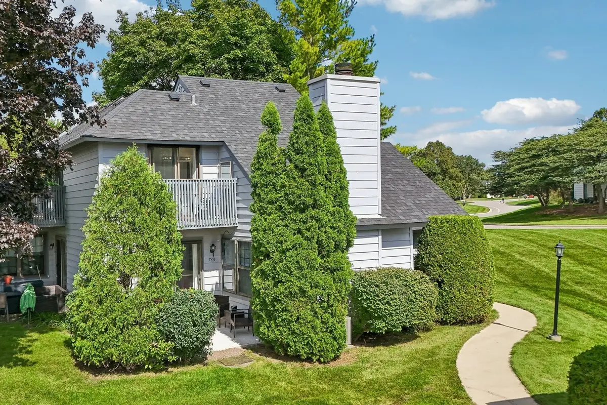736 Glen Way, Gurnee, IL 60031 - #1