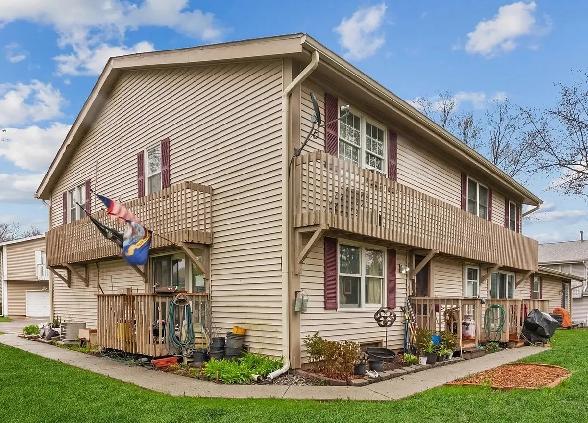 212 Hudson Court #B, Bolingbrook, IL 60440 - #1