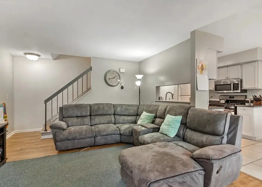 212 Hudson Court #B, Bolingbrook, IL 60440 - #3