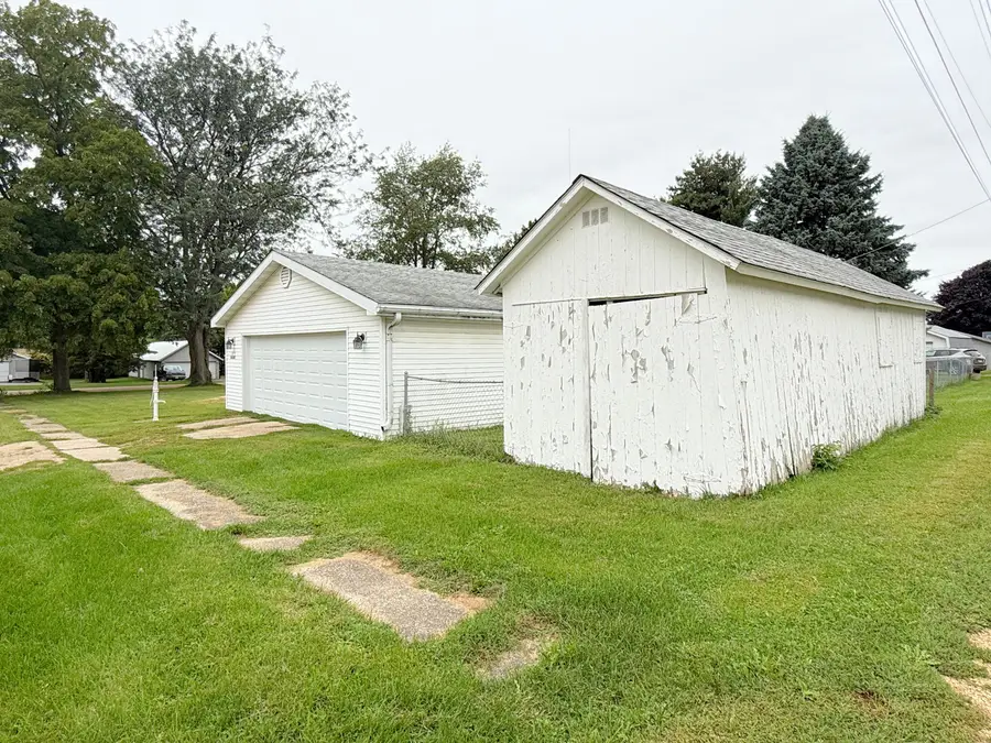 217 S Walnut Street, Shannon, IL 61078 - #2