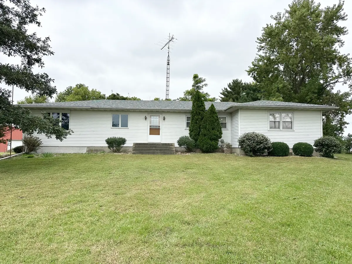 1698 E 1400 North Road, Watseka, IL 60970 - #1