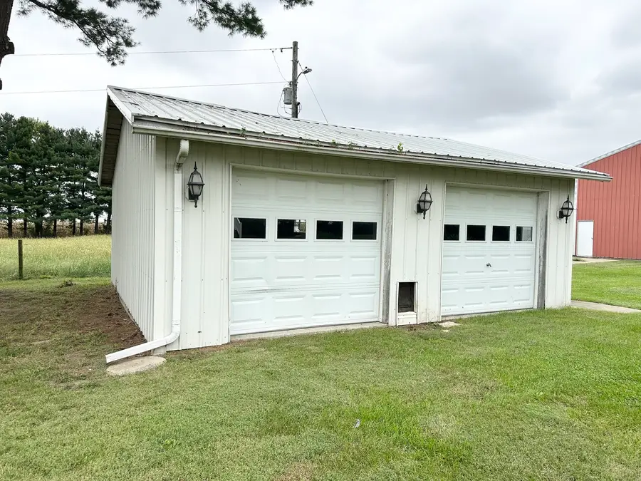 1698 E 1400 North Road, Watseka, IL 60970 - #3