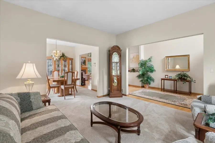 20 Bridlepath Drive, Lindenhurst, IL 60046 - #3
