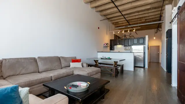 1645 W Ogden Avenue #505, Chicago, IL 60612 - #3